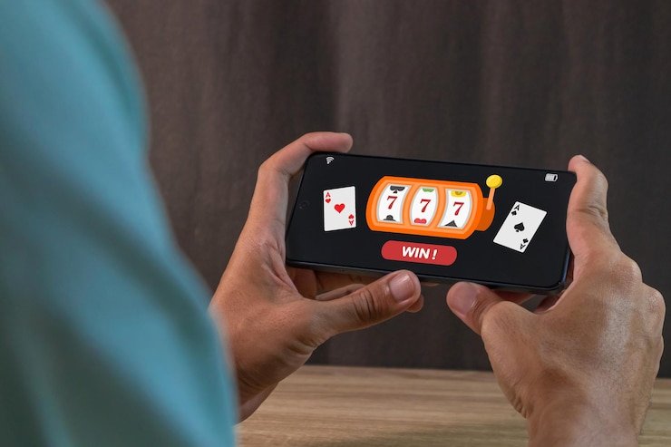 Tampilan permainan slot Fortune Rabbit di megabandar menampilkan gulungan dengan simbol kelinci dan tanaman emas